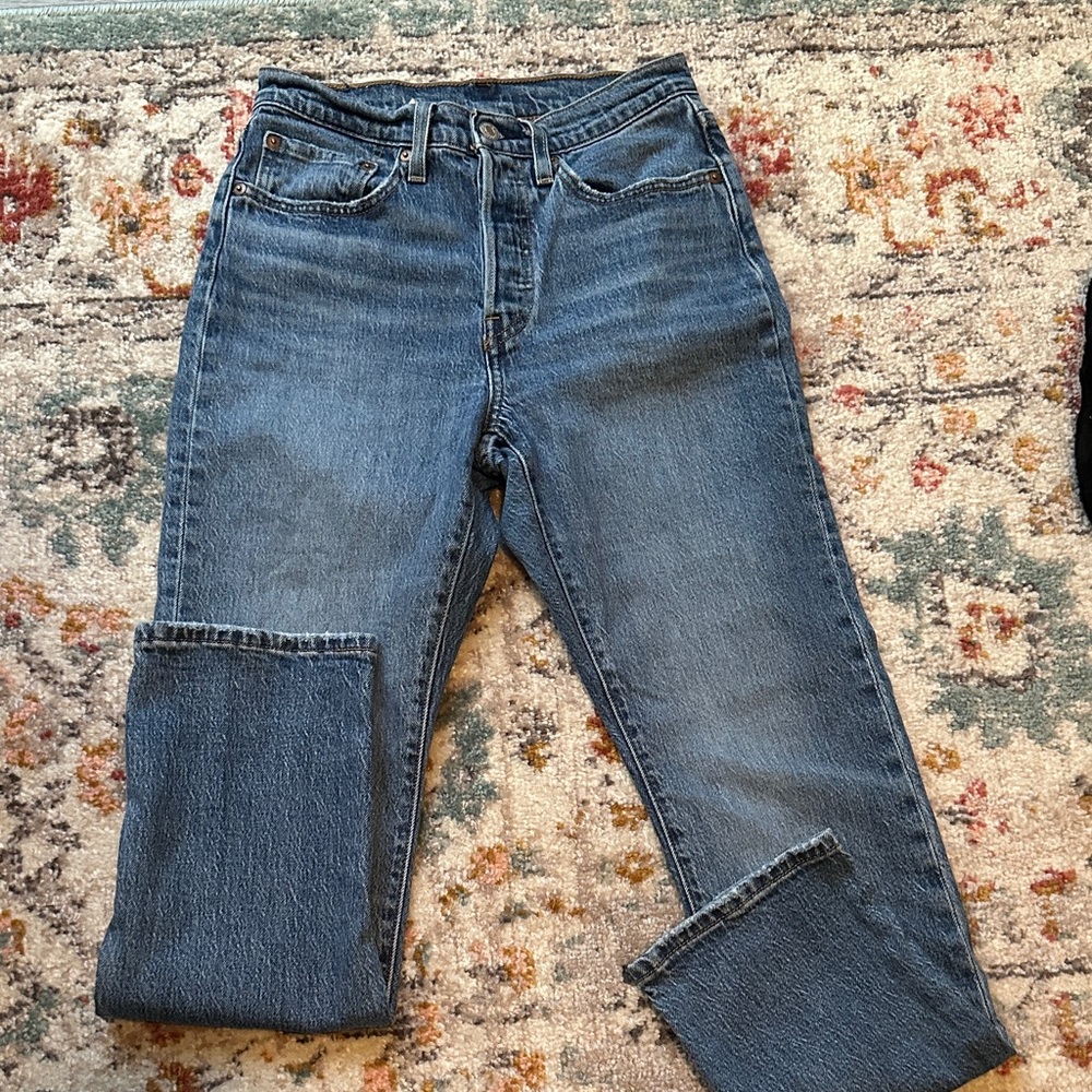 Levi's 501 Straight Leg Jeans in Medium Blue Wash
